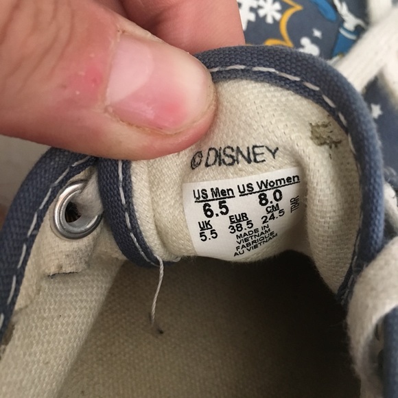 Donald Duck Vans - Picture 3 of 4